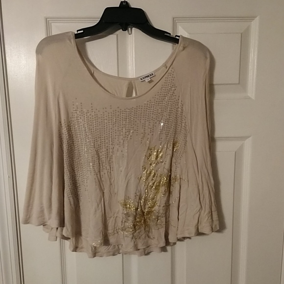 NWOT Express Cream Cape Style Top Size Medium - Picture 1 of 4
